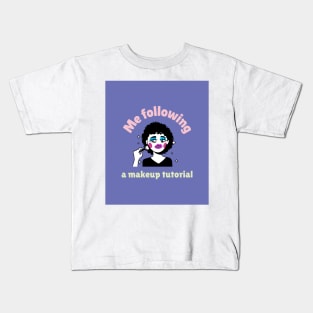 Makeup gone wild Kids T-Shirt